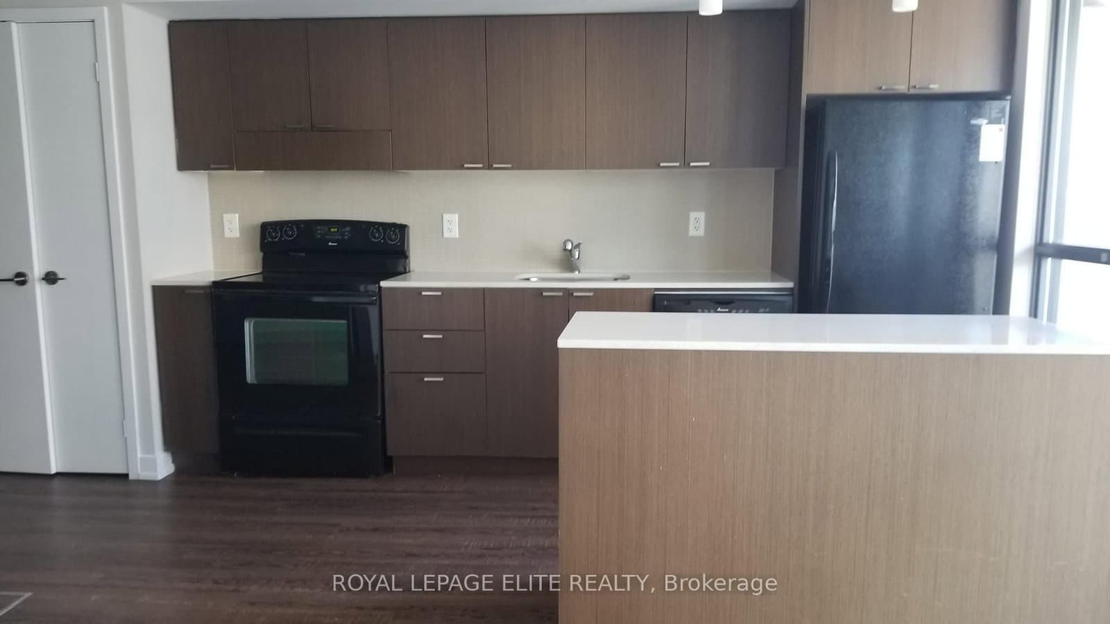 110 Charles Street E, Unit 1211 thumbnail 11