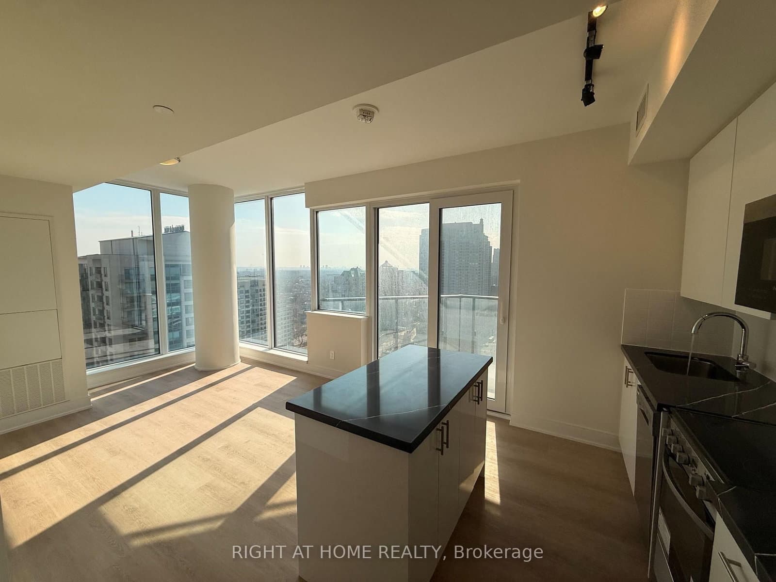 15 Ellerslie Avenue, Unit 2202 thumbnail 2