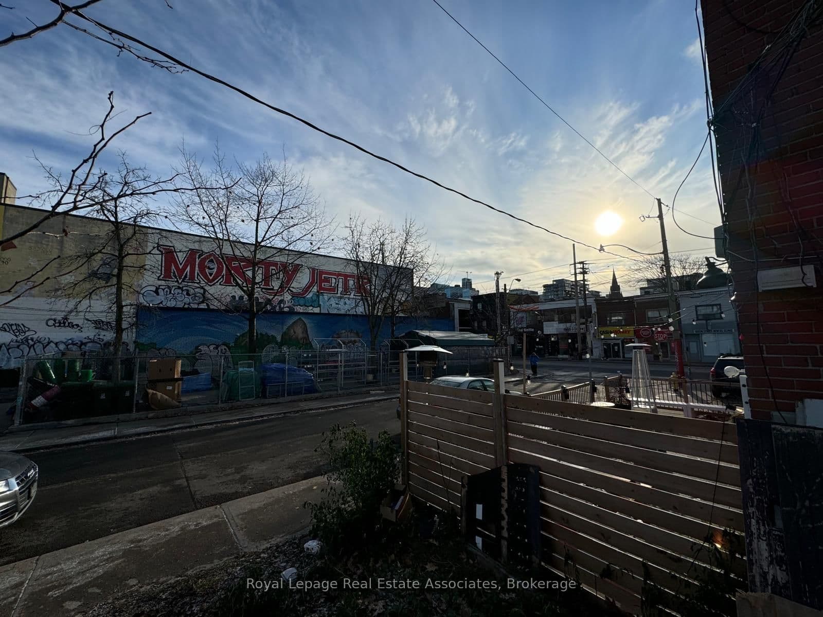 6 Markham Street, Unit (rear) thumbnail 10