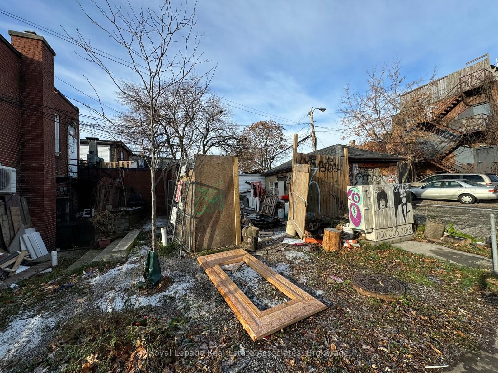 6 Markham Street, Unit (rear) thumbnail 11