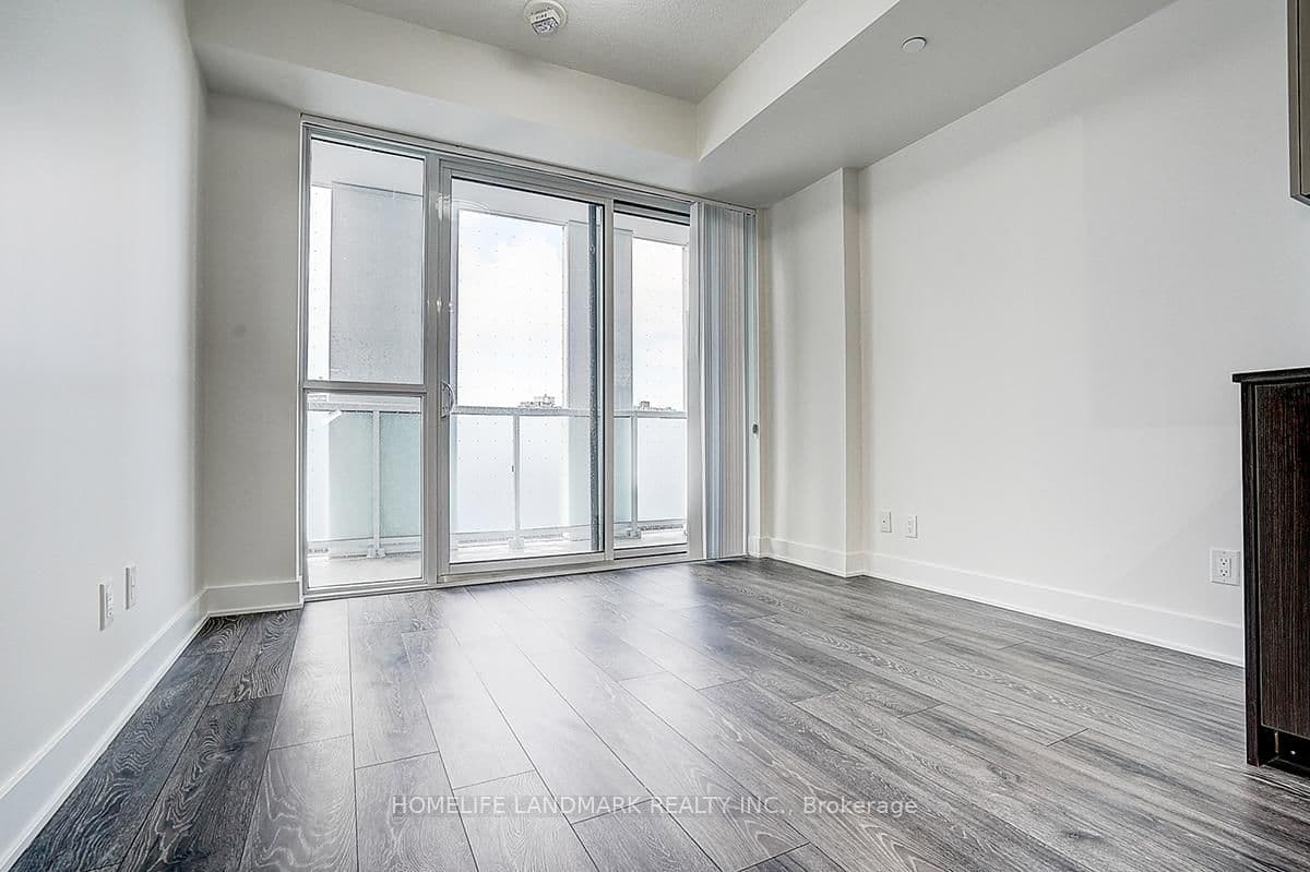 188 Fairview Mall Drive, Unit 309 thumbnail 17