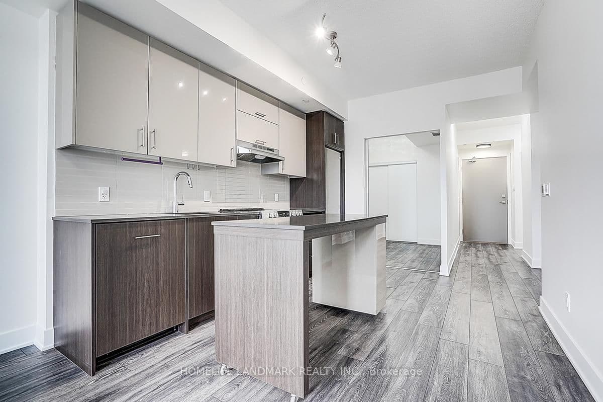 188 Fairview Mall Drive, Unit 309 thumbnail 5