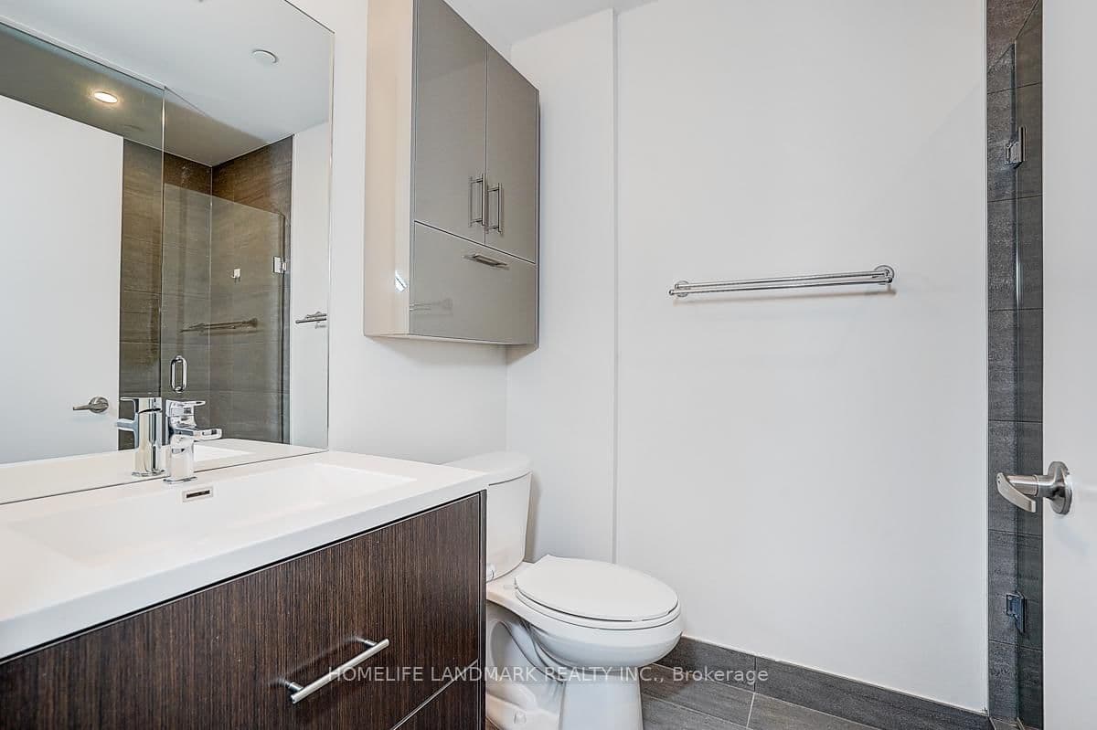 188 Fairview Mall Drive, Unit 309 thumbnail 8
