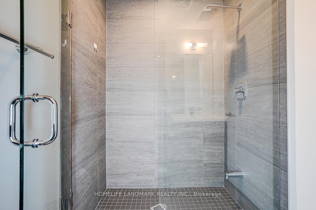 188 Fairview Mall Drive, Unit 309 thumbnail 9