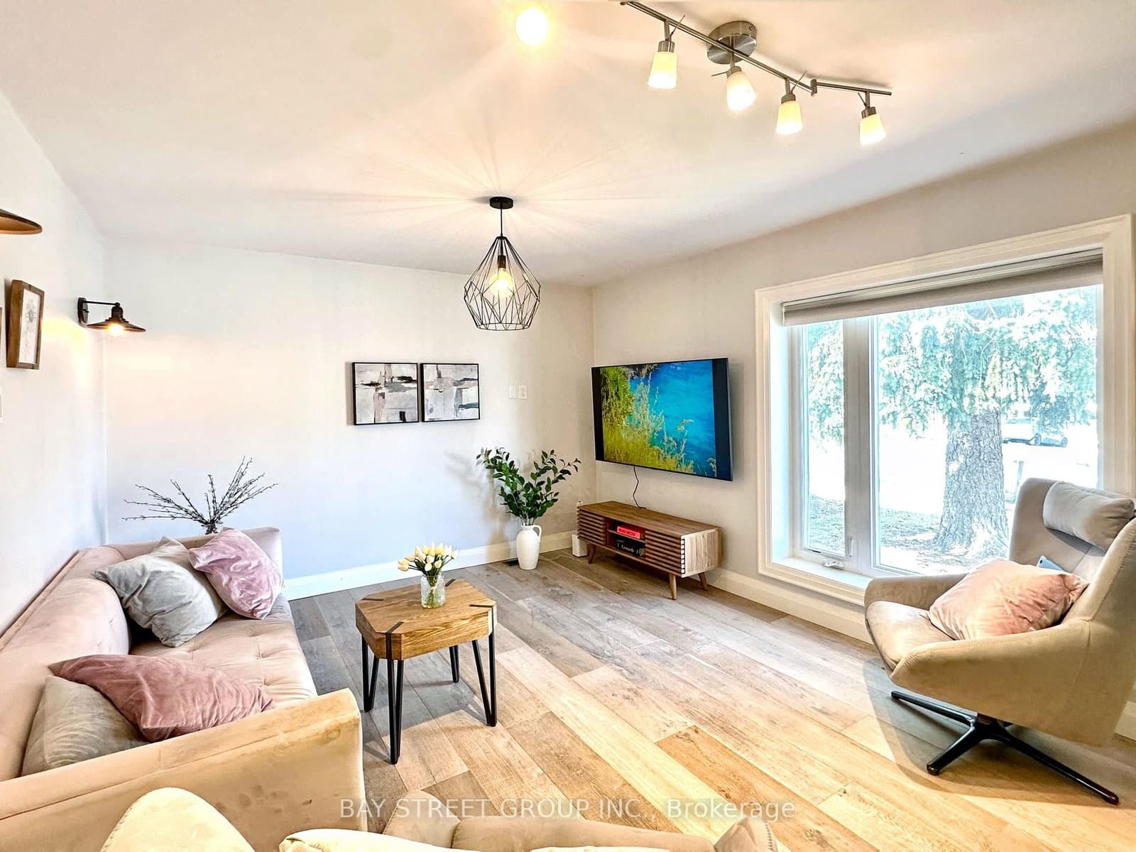 99 Park Home Avenue thumbnail 11