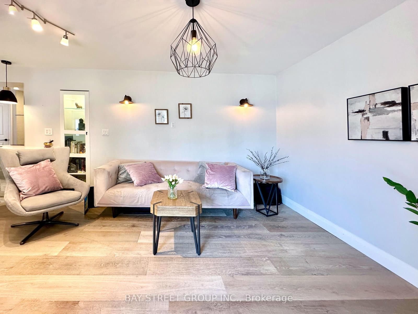 99 Park Home Avenue thumbnail 17