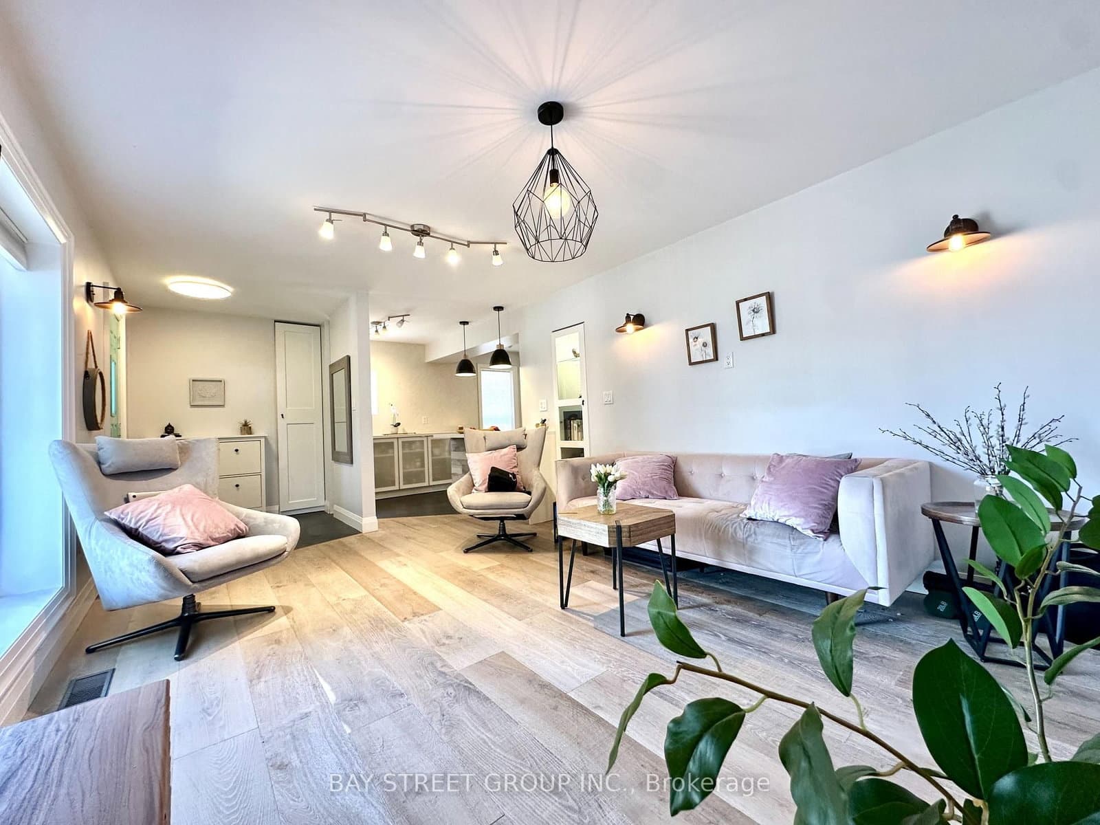 99 Park Home Avenue thumbnail 25