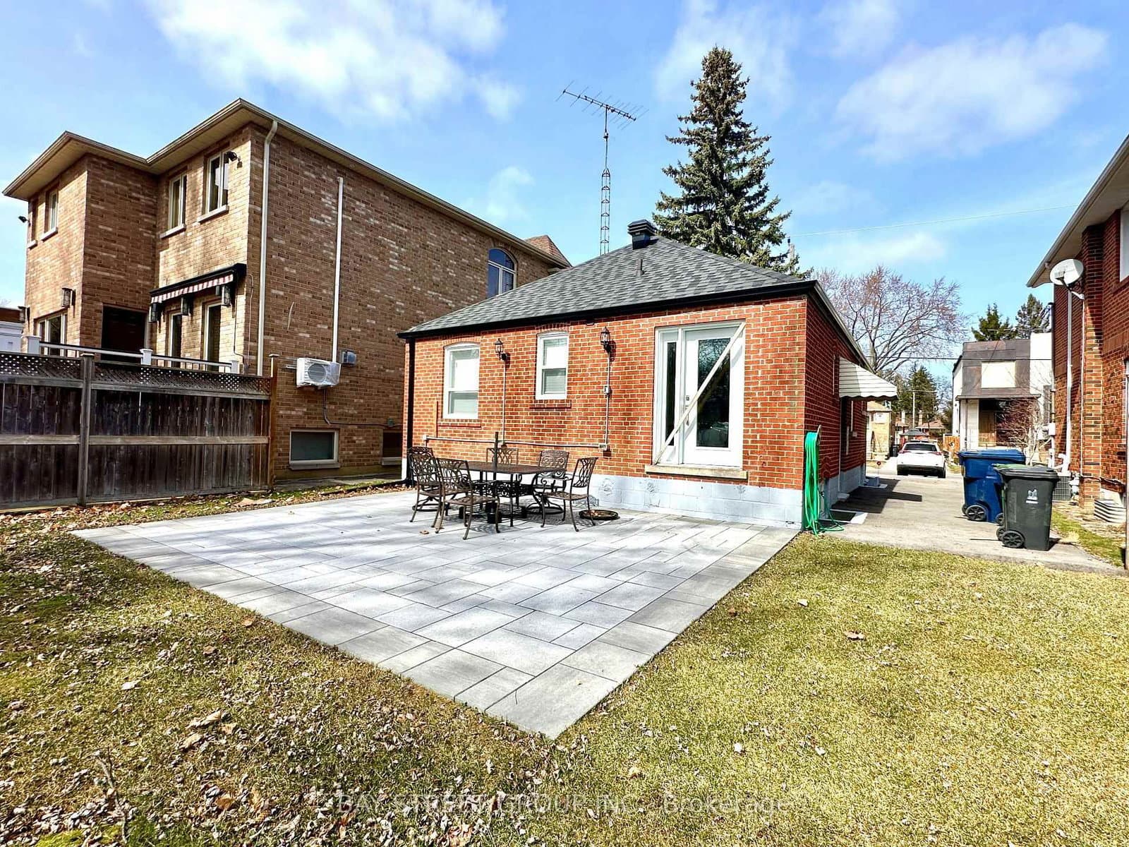 99 Park Home Avenue thumbnail 5