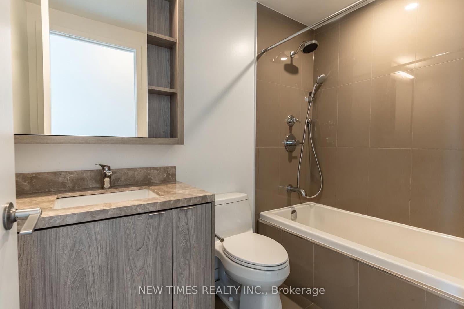 125 Blue Jays Way, Unit 2909 thumbnail 6