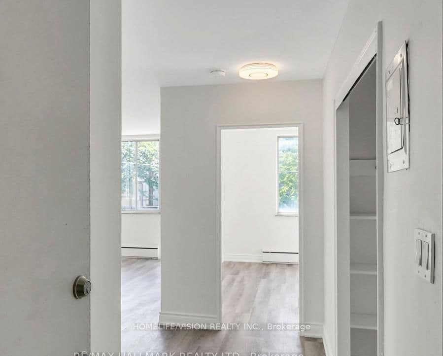 18 Kenrae Road, Unit 12 - Image 1