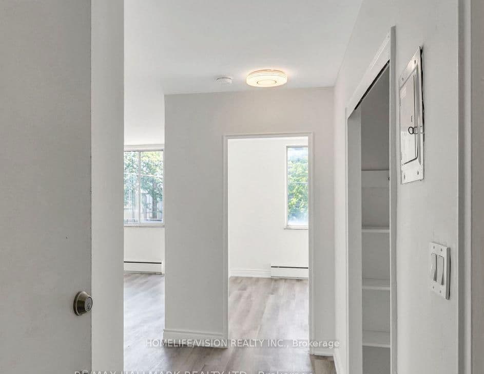 18 Kenrae Road, Unit 12 thumbnail 11