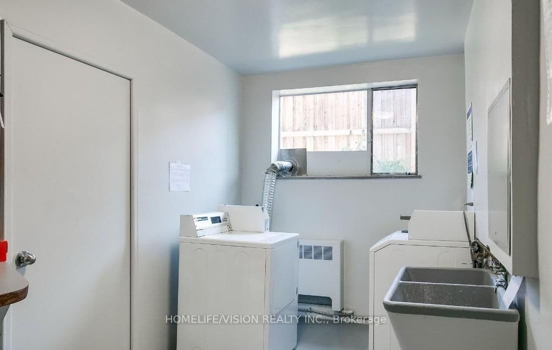18 Kenrae Road, Unit 12 thumbnail 13