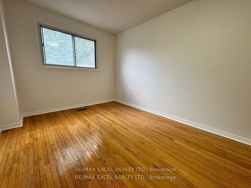 53 Hickorynut Drive, Unit Ground (Unit B) thumbnail 12