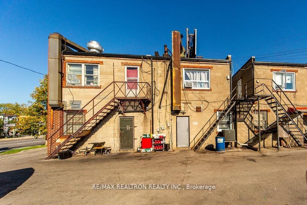 375 Wilson Avenue thumbnail 50