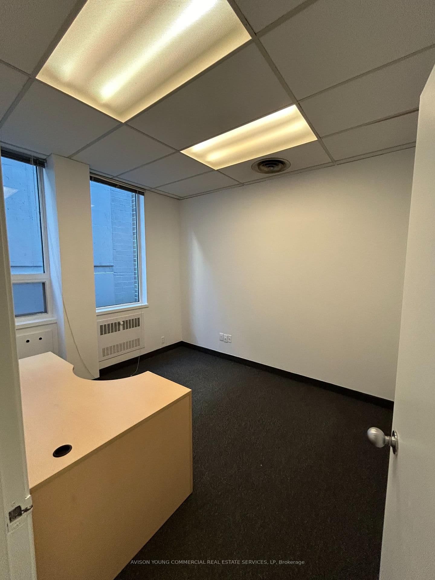 55 Eglinton Avenue E, Unit 605 thumbnail 4
