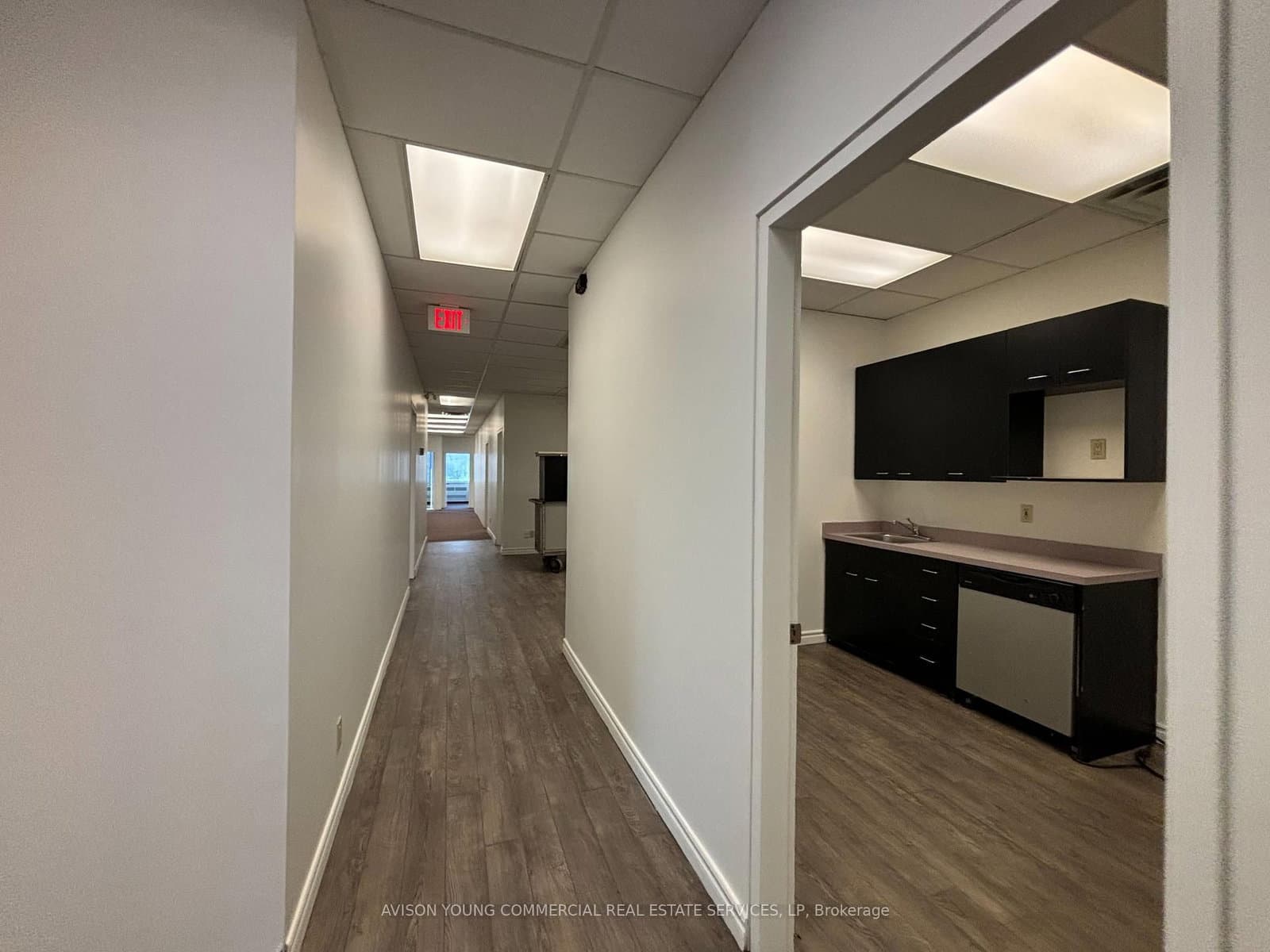 55 Eglinton Avenue E, Unit 201 thumbnail 4