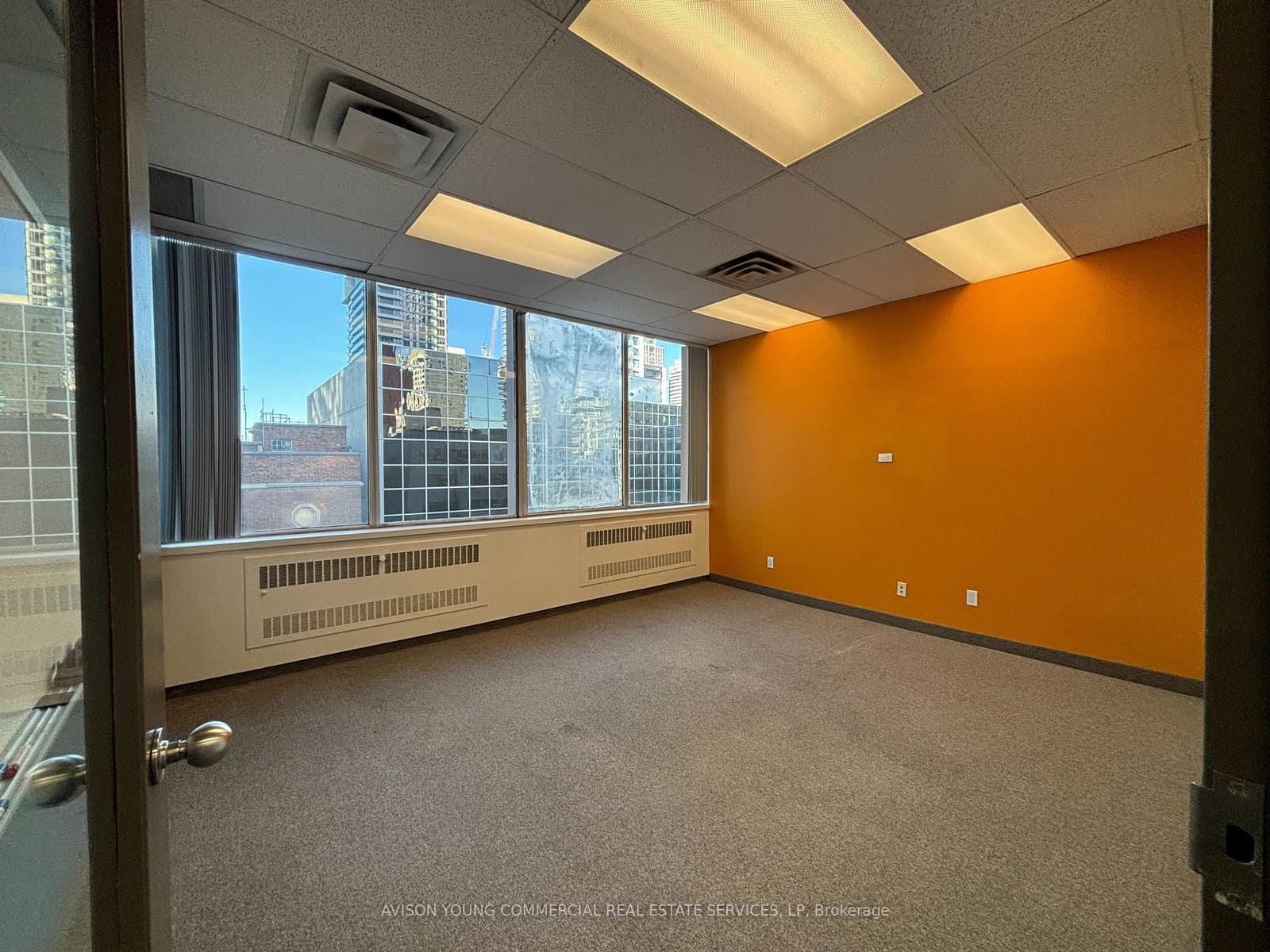 55 Eglinton Avenue E, Unit 701 thumbnail 6