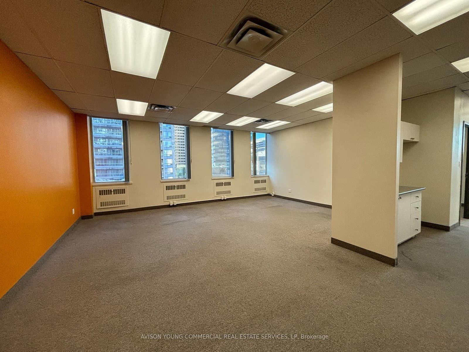 55 Eglinton Avenue E, Unit 701 thumbnail 7