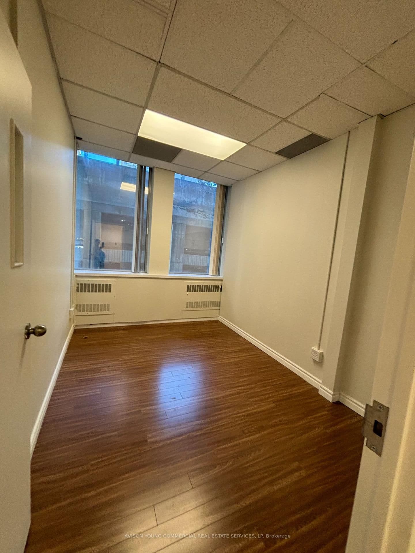 55 Eglinton Avenue E, Unit 305 thumbnail 3