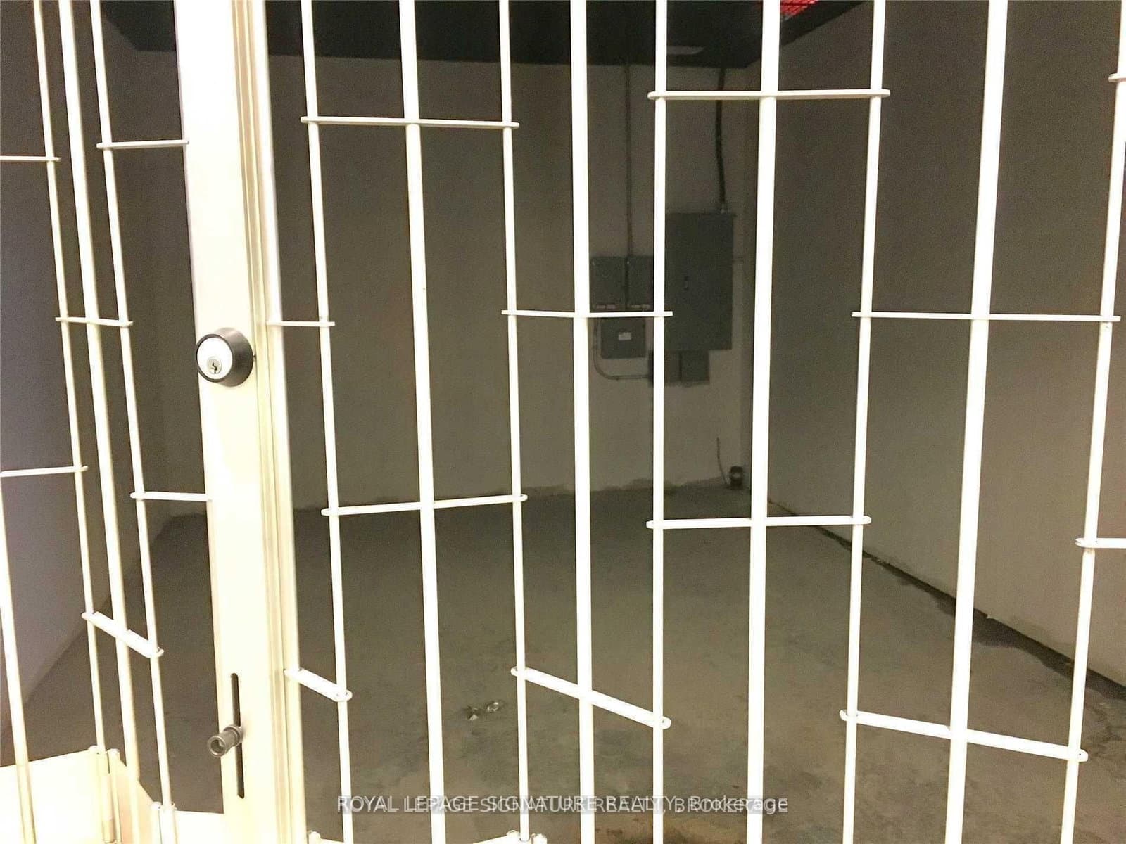 384 Yonge Street, Unit 58 thumbnail 2