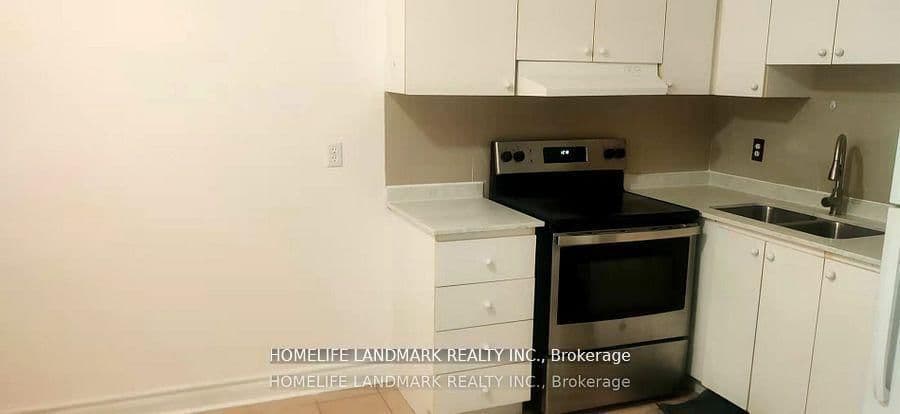 2473 Yonge Street thumbnail 8