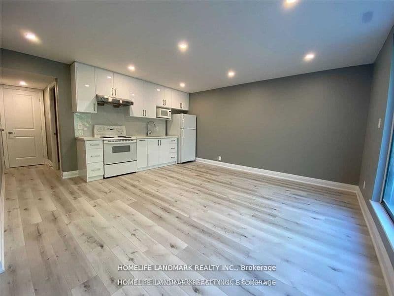 2651 Yonge Street thumbnail 13
