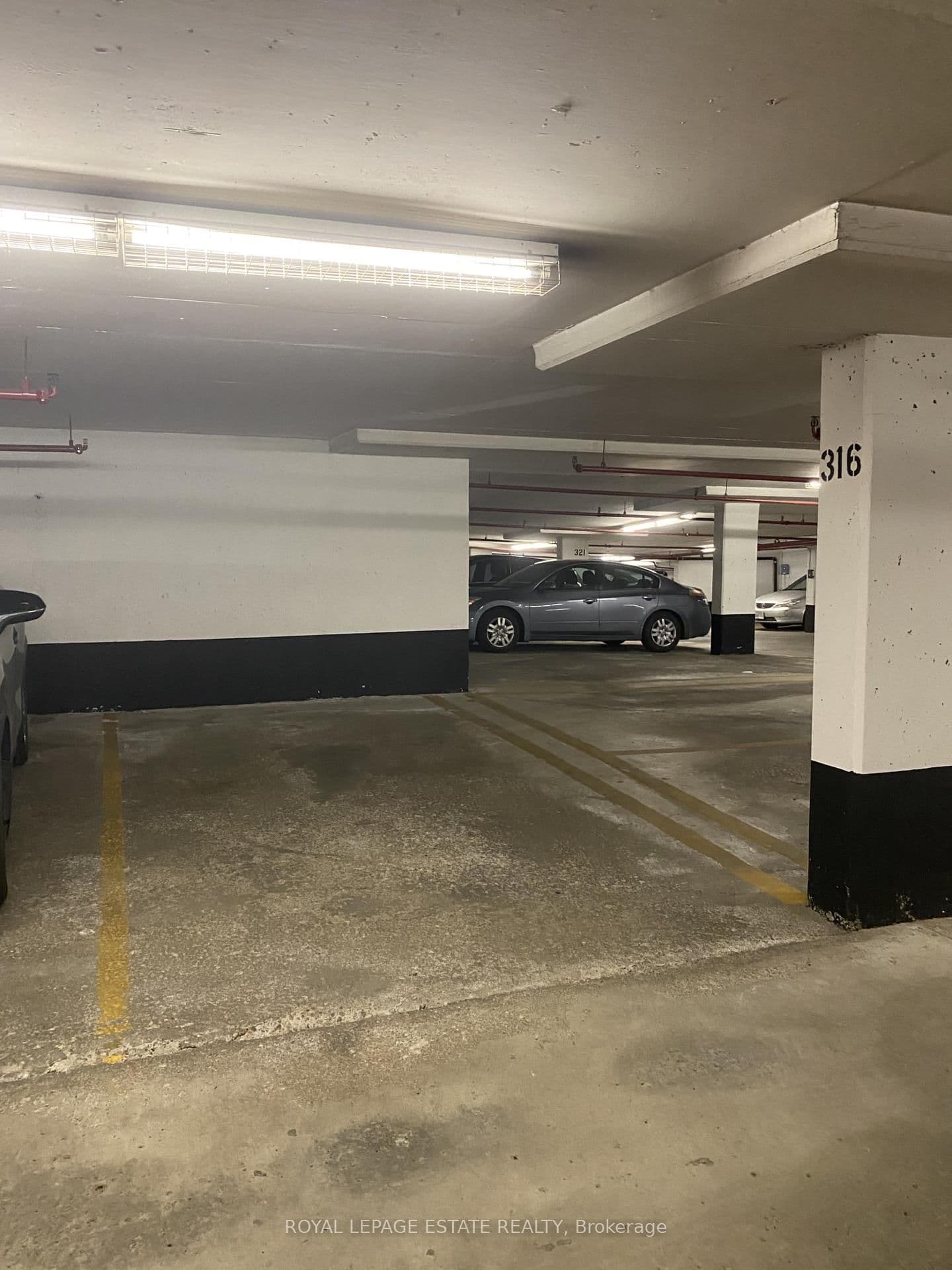 280 Simcoe Street, Unit Ph3 thumbnail 12