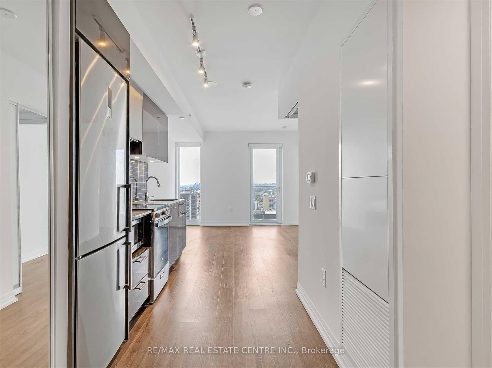 251 Jarvis Street, Unit 4709 thumbnail 2