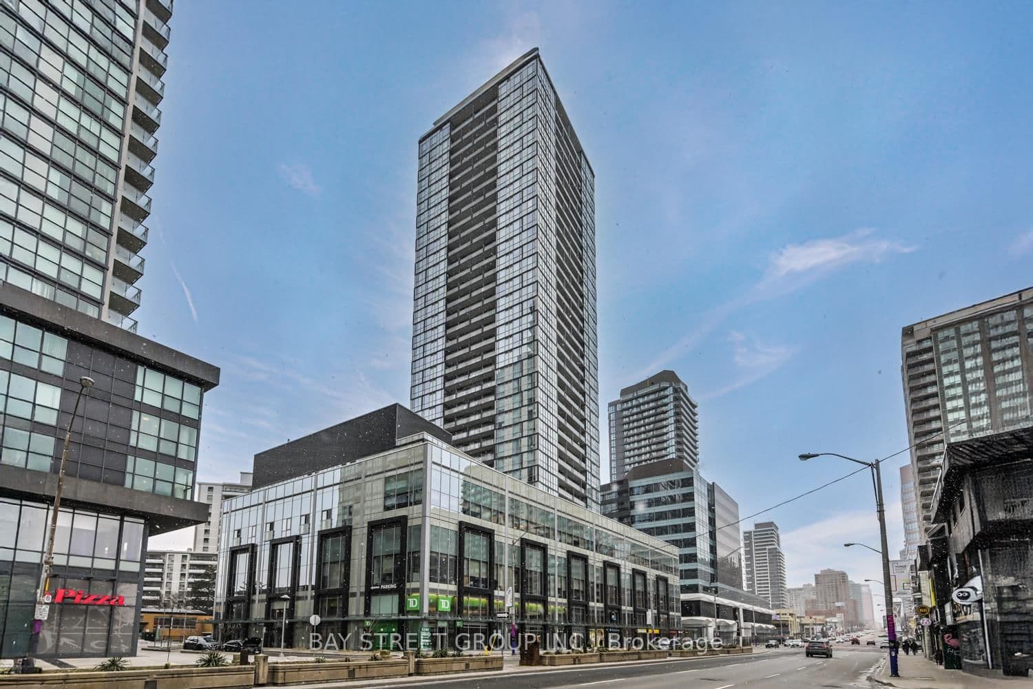5180 Yonge Street, Unit Lph04 - Image 1