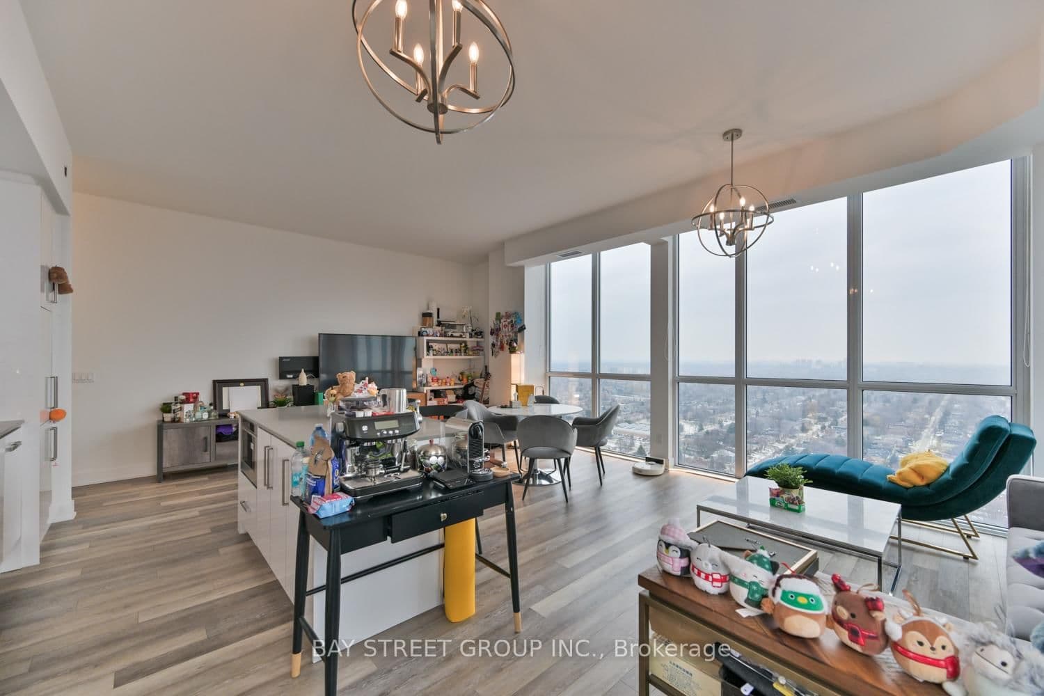 5180 Yonge Street, Unit Lph04 thumbnail 11