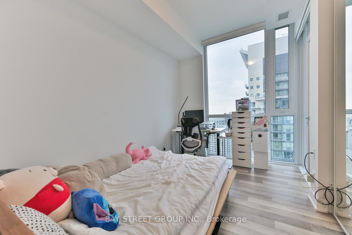 5180 Yonge Street, Unit Lph04 thumbnail 17