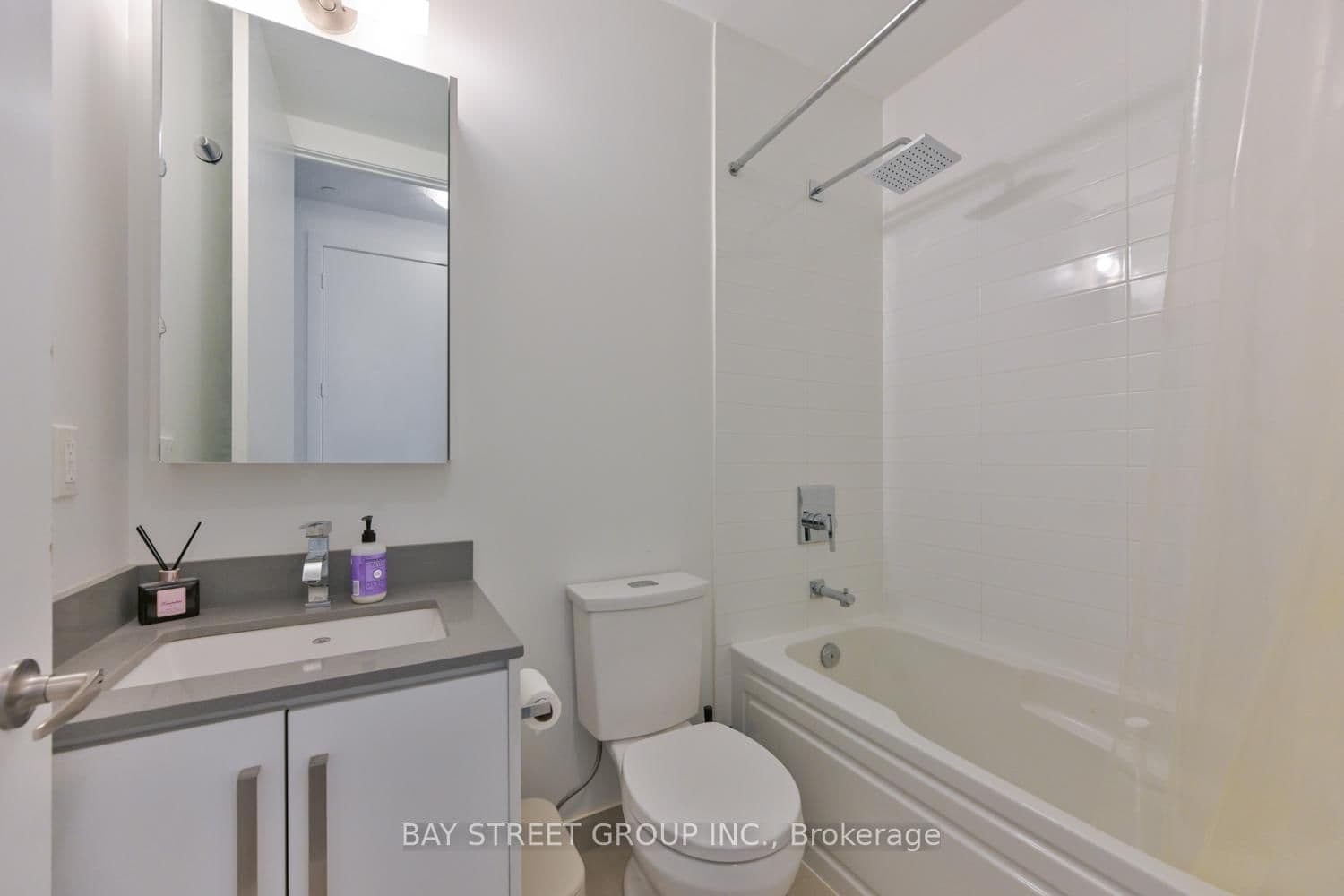 5180 Yonge Street, Unit Lph04 thumbnail 20