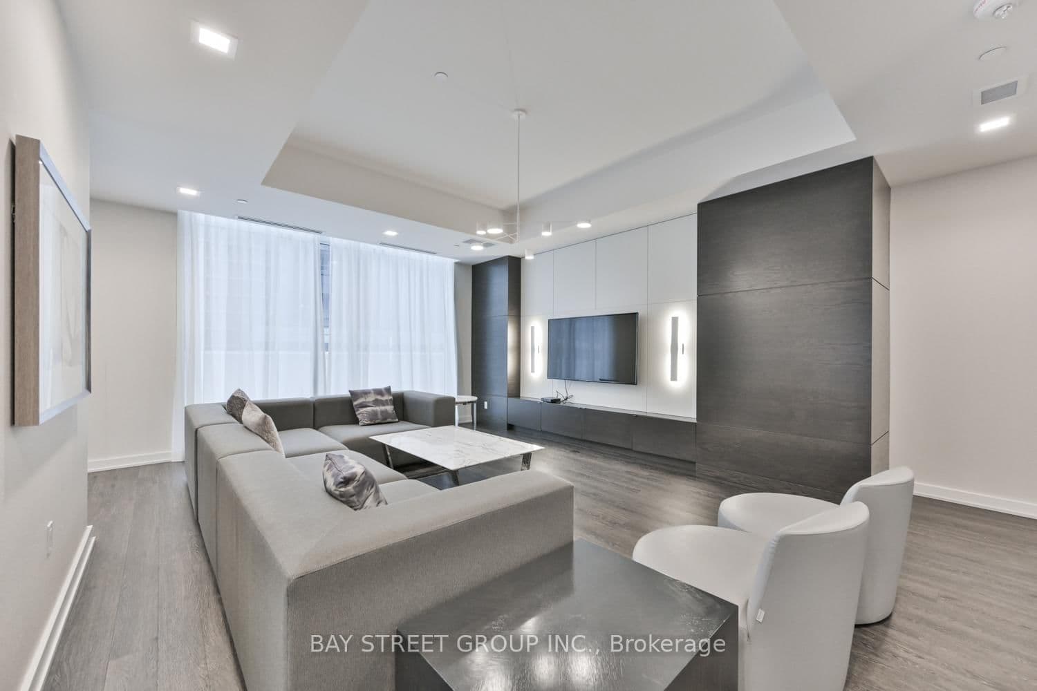 5180 Yonge Street, Unit Lph04 thumbnail 27
