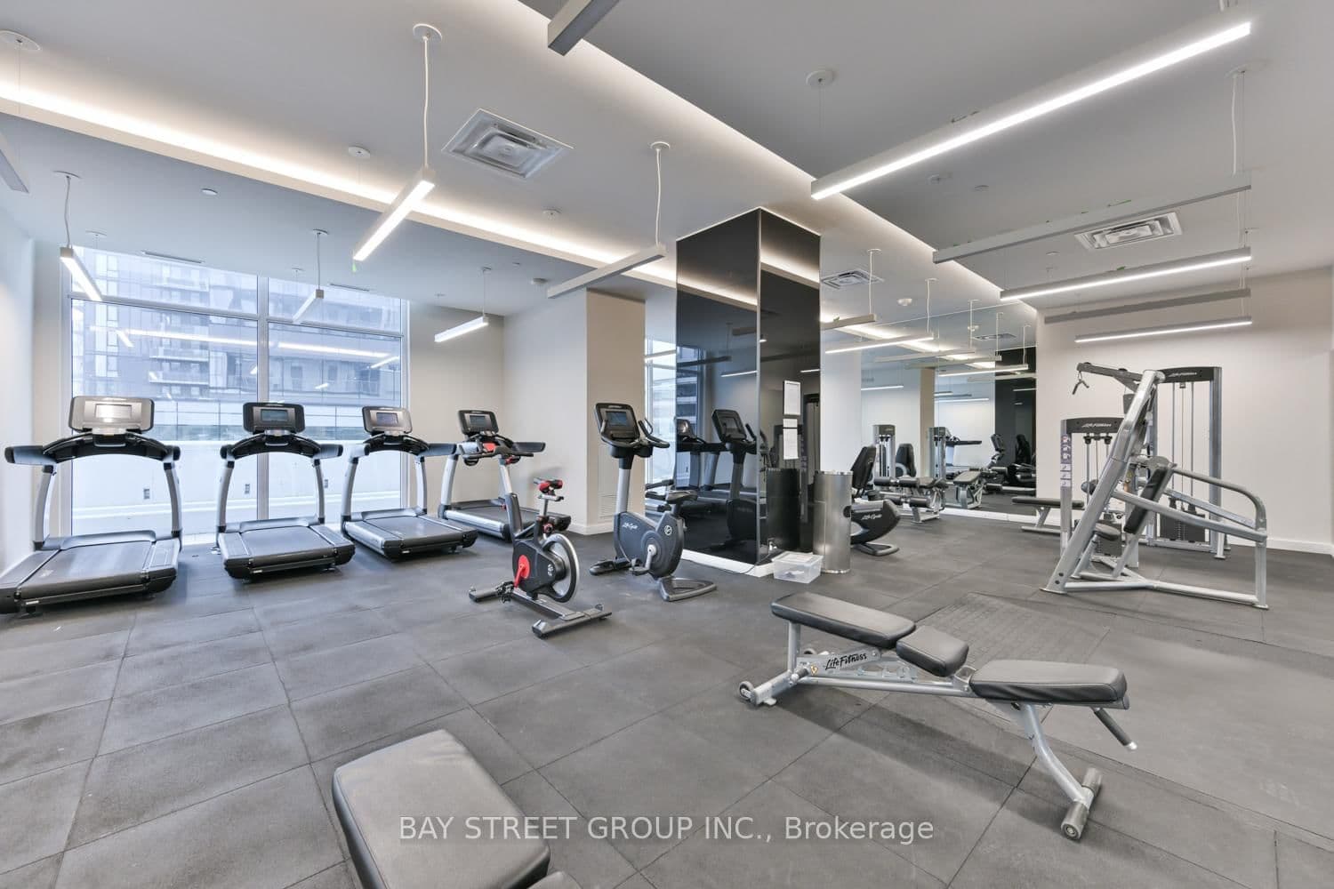 5180 Yonge Street, Unit Lph04 thumbnail 29