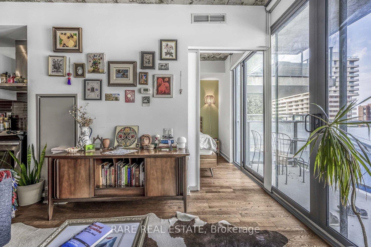 650 King Street W, Unit 701 thumbnail 13