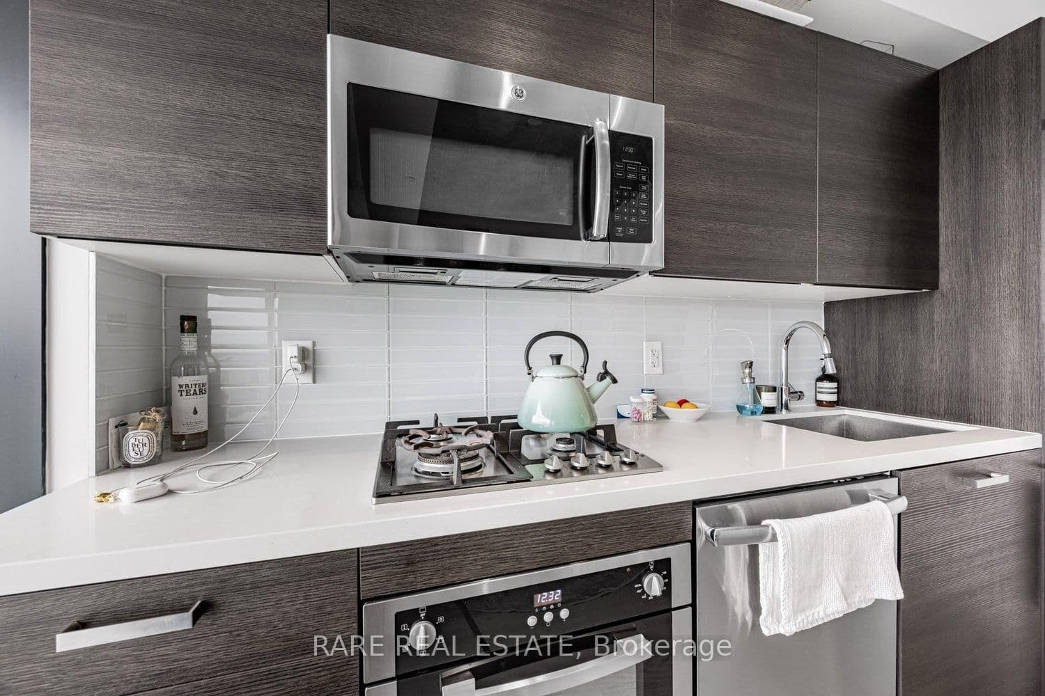 11 Charlotte Street, Unit 2404 thumbnail 19