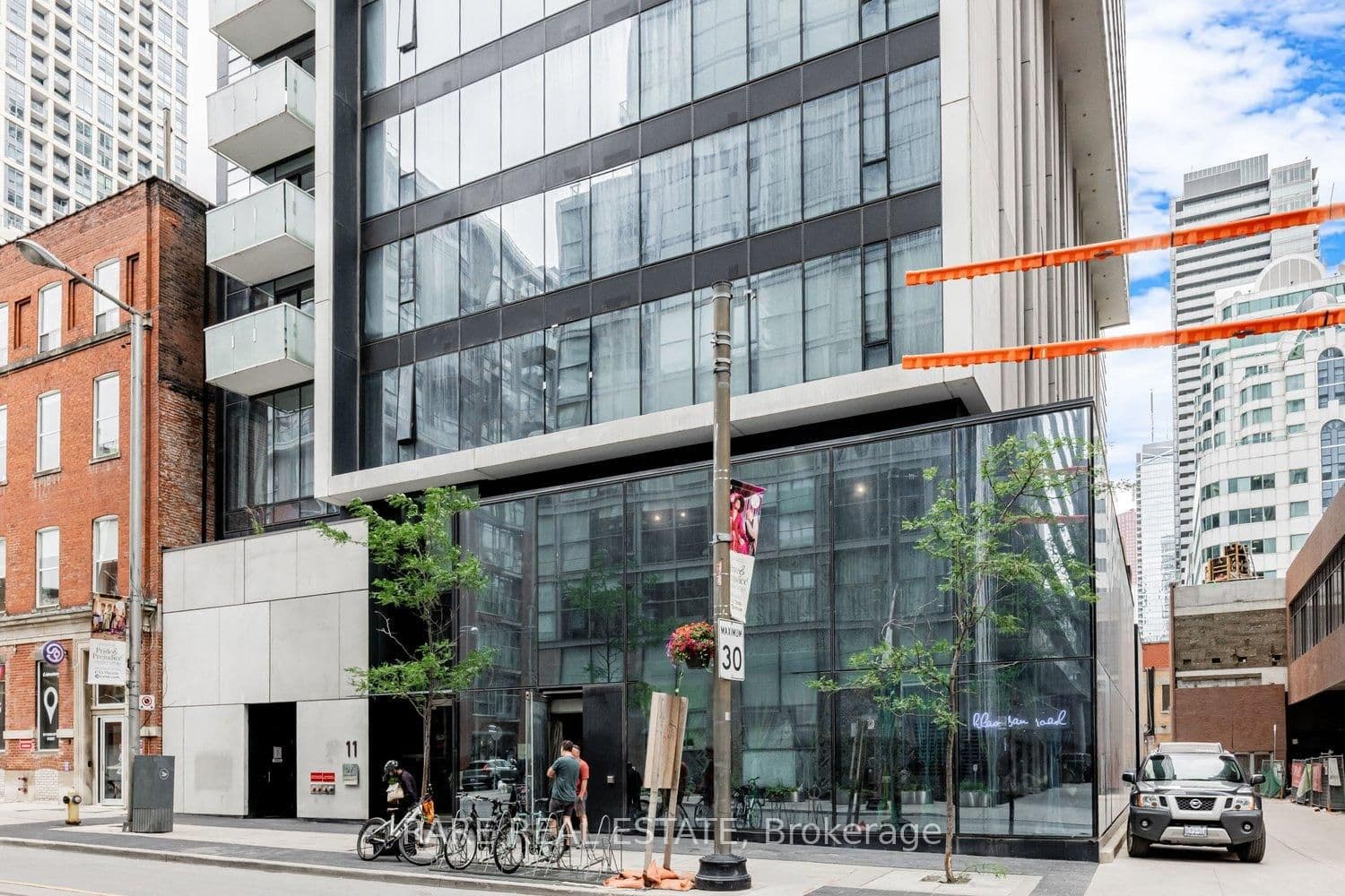 11 Charlotte Street, Unit 2404 thumbnail 2