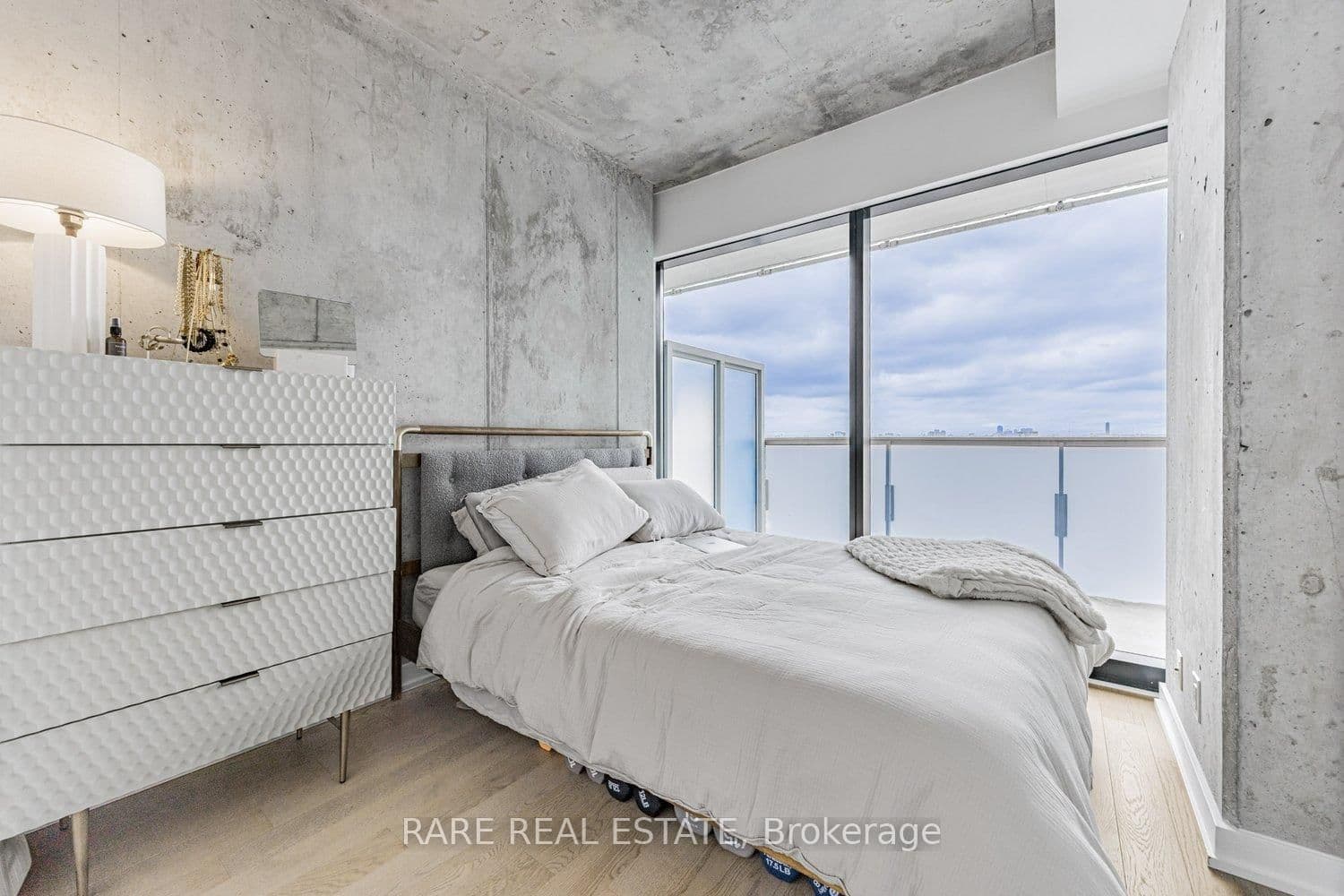 11 Charlotte Street, Unit 2404 thumbnail 21