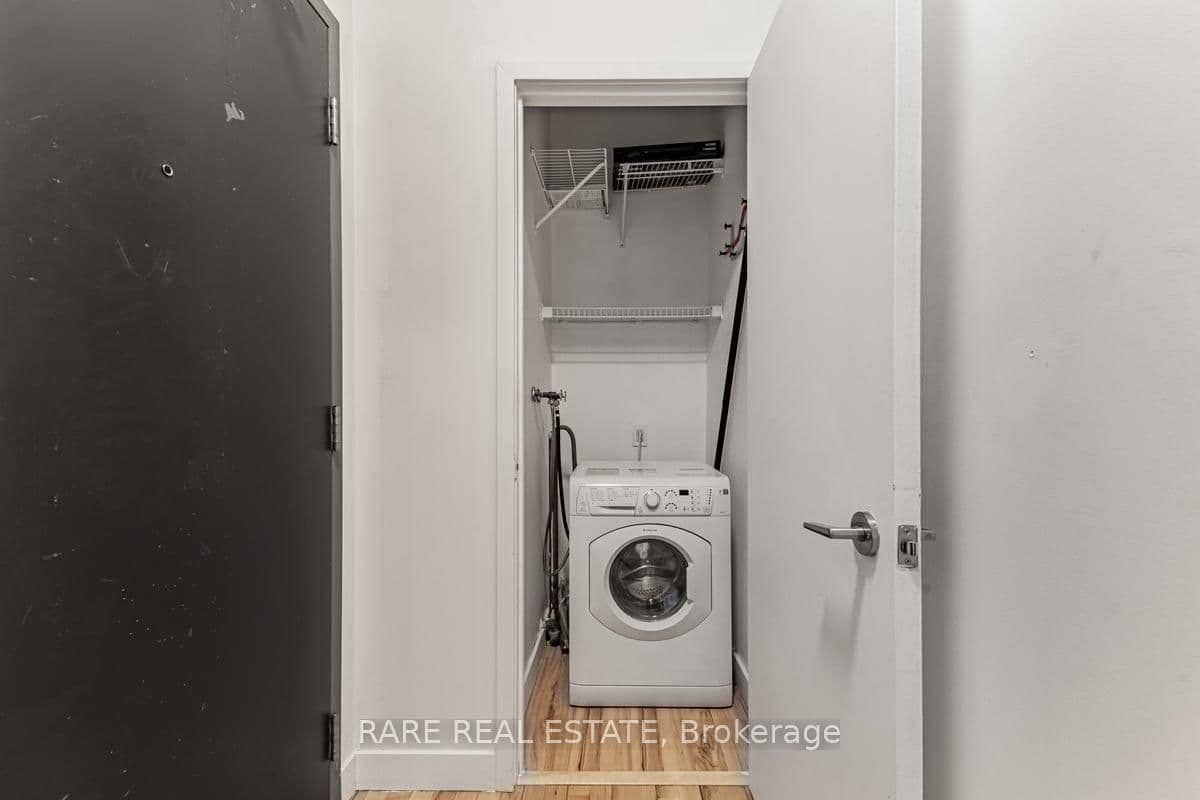 42 Camden Street, Unit 302 thumbnail 23