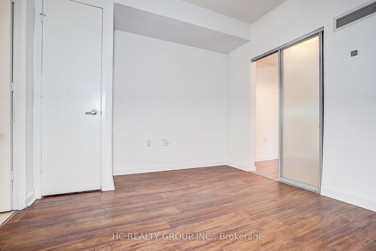85 Bloor Street E, Unit 412 thumbnail 17