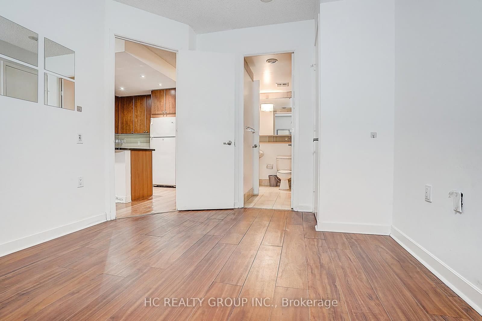 85 Bloor Street E, Unit 412 thumbnail 20