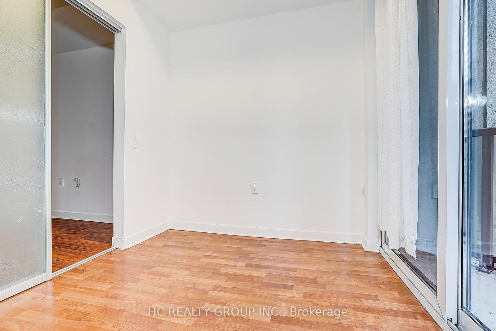 85 Bloor Street E, Unit 412 thumbnail 23
