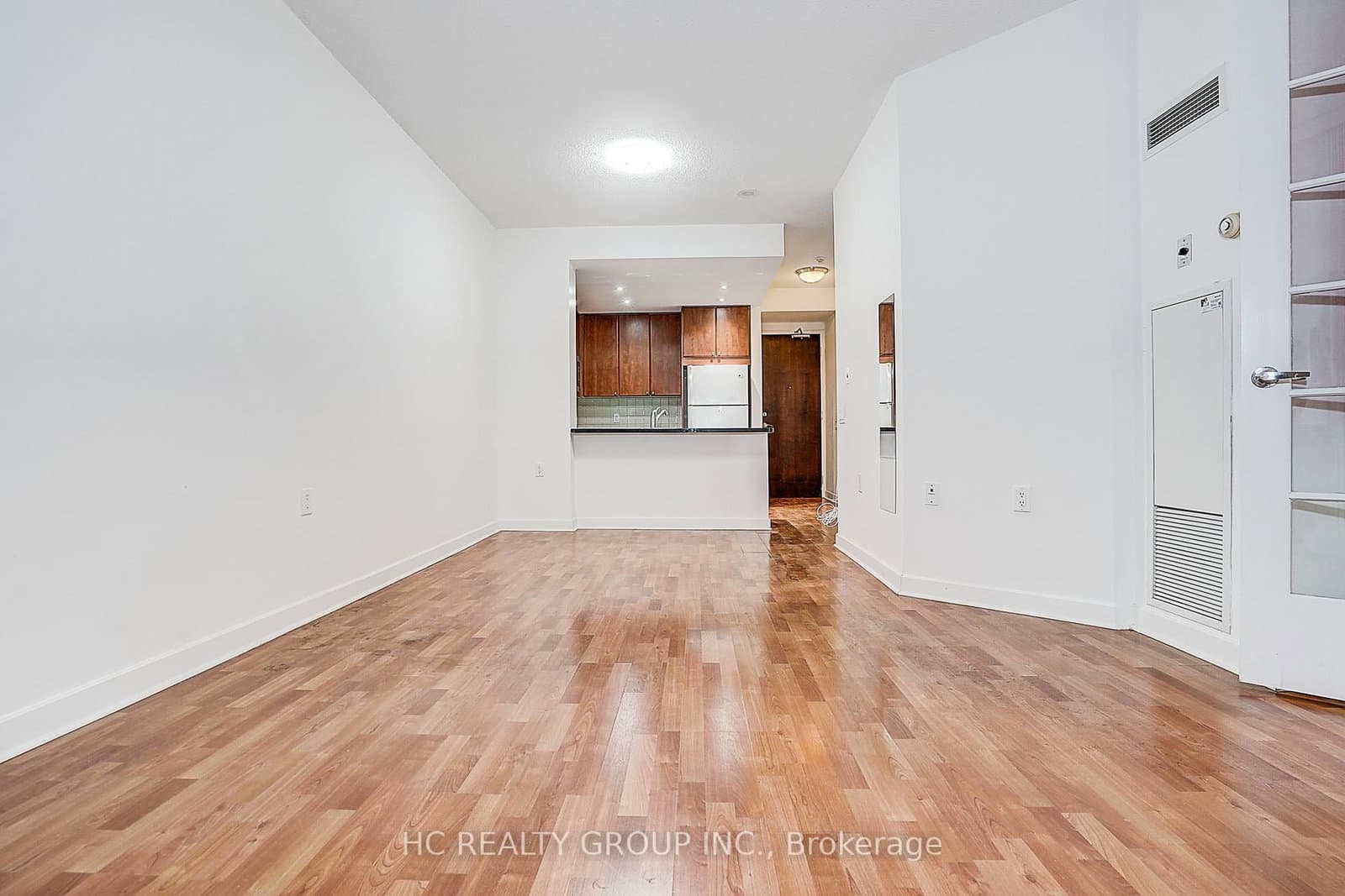 85 Bloor Street E, Unit 412 thumbnail 24