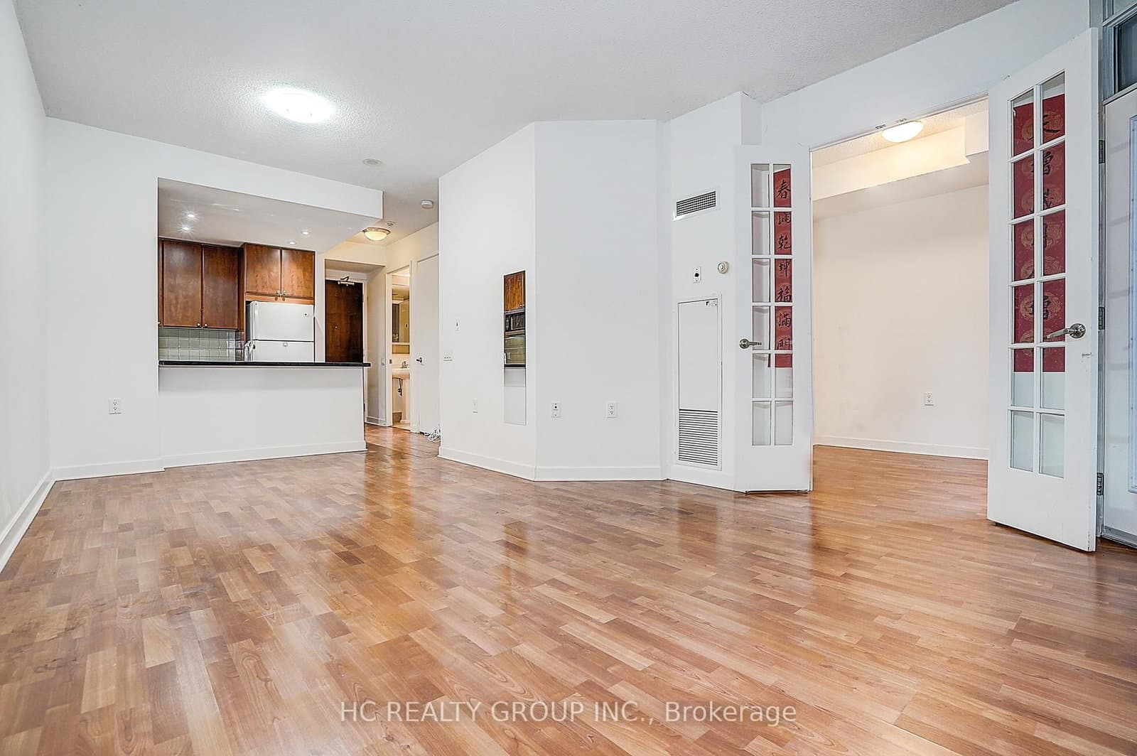 85 Bloor Street E, Unit 412 thumbnail 25
