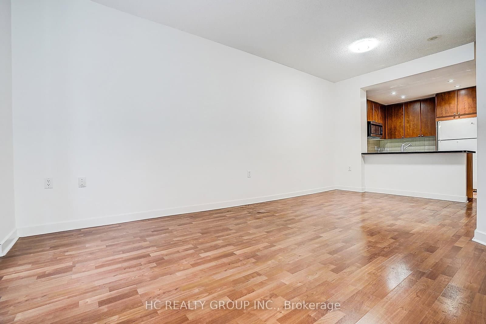 85 Bloor Street E, Unit 412 thumbnail 26