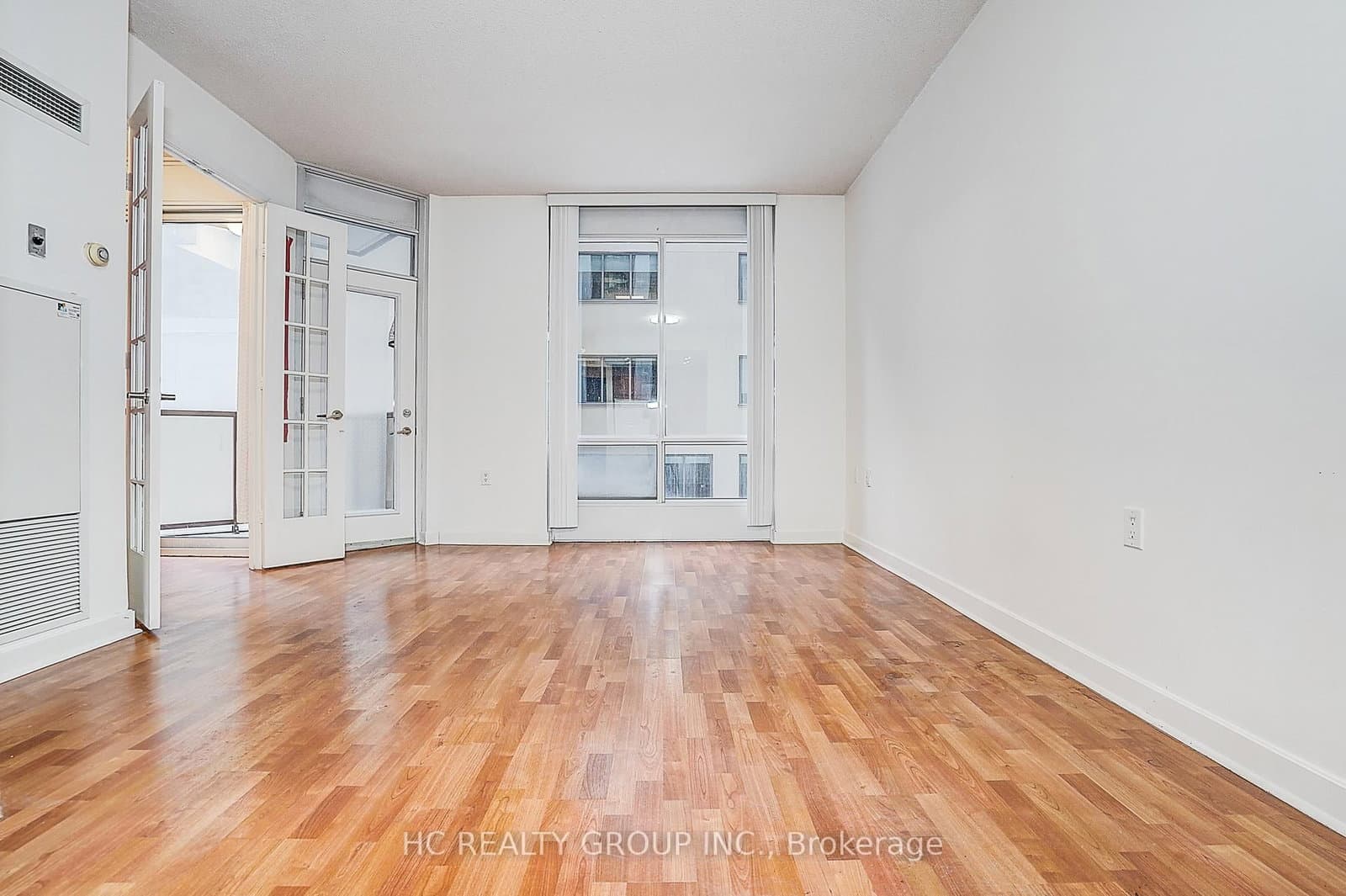 85 Bloor Street E, Unit 412 thumbnail 28