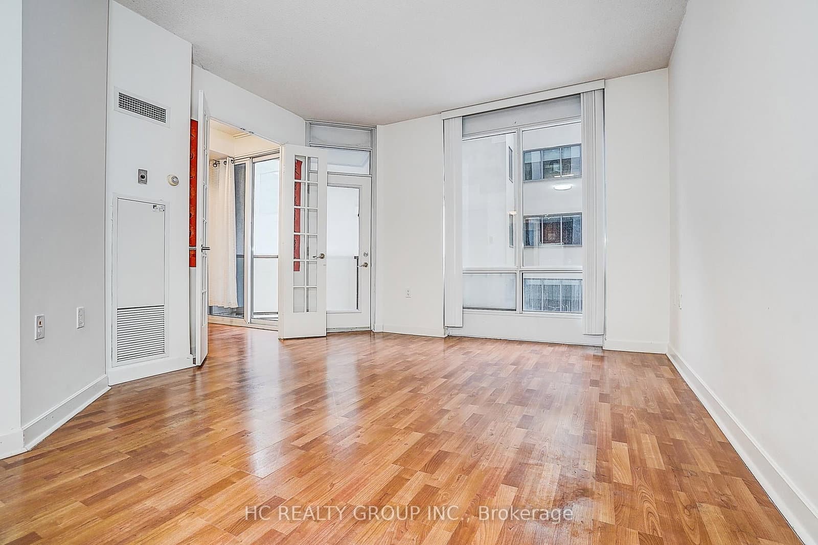 85 Bloor Street E, Unit 412 thumbnail 29