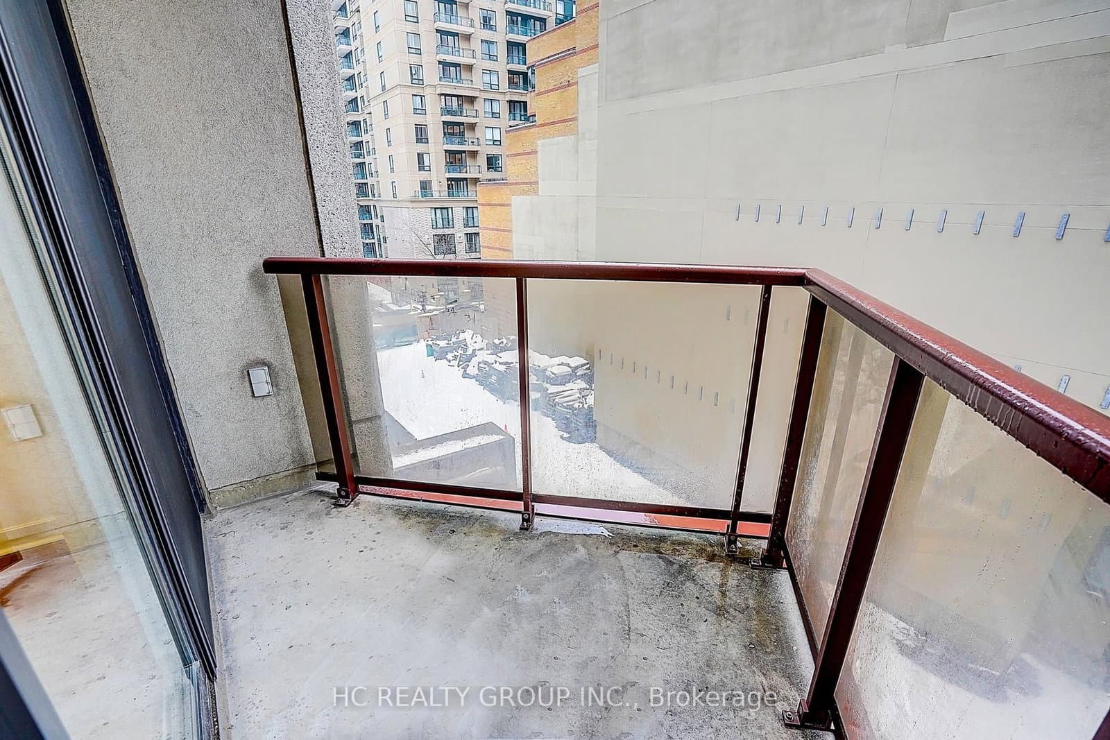 85 Bloor Street E, Unit 412 thumbnail 38