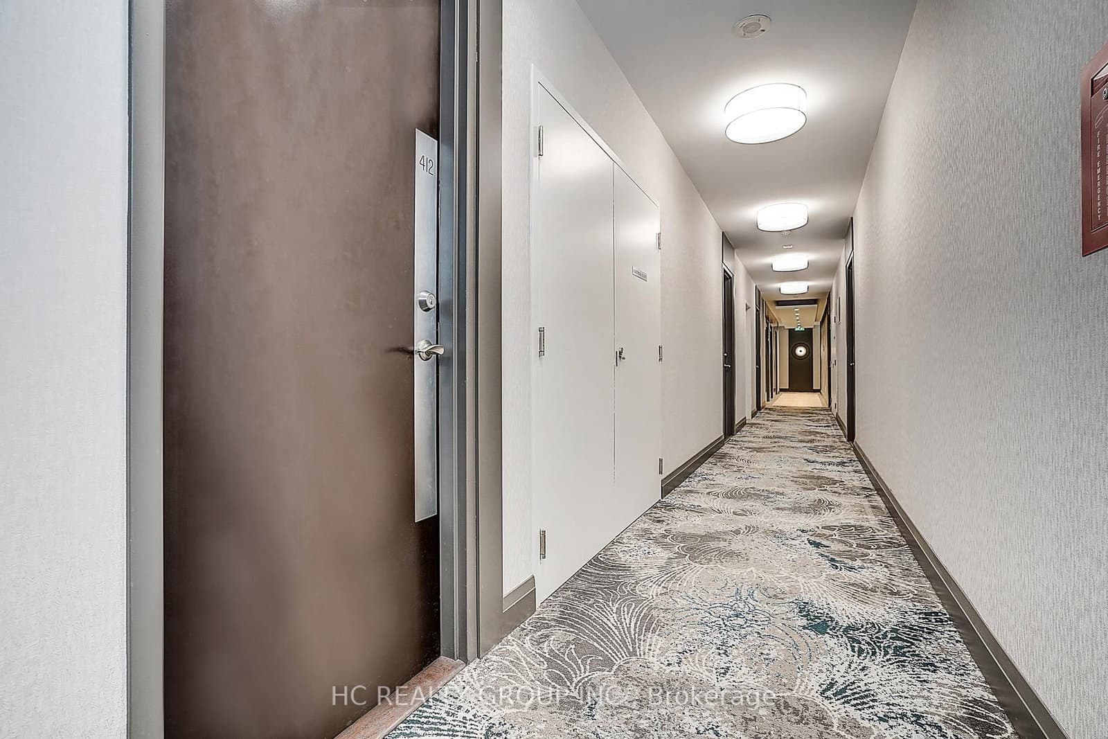 85 Bloor Street E, Unit 412 thumbnail 7