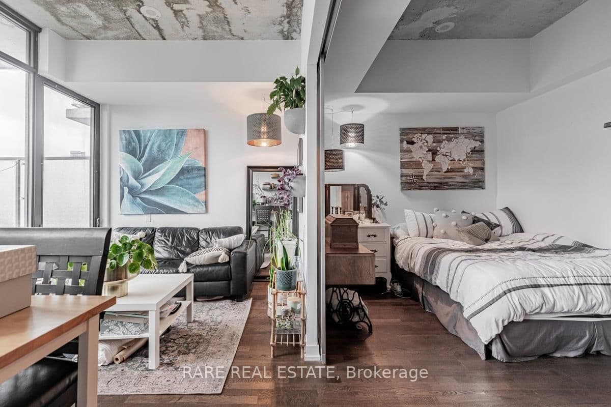 560 King Street W, Unit 1004 thumbnail 24